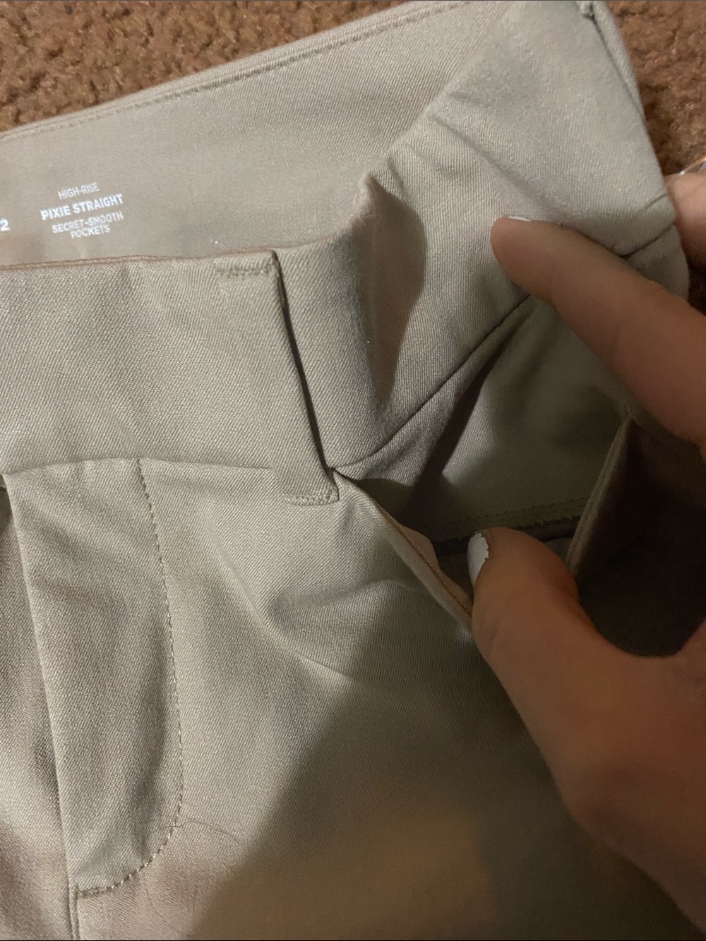 Old Navy High Rise Pixie Straight - Picture 4 of 6